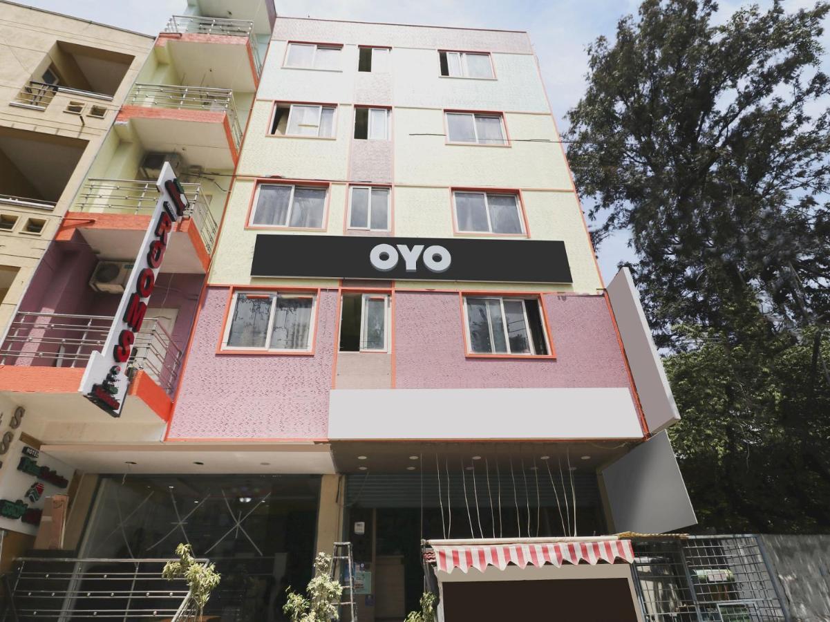 Hotel Tiara Near Christ University Bengaluru Kültér fotó